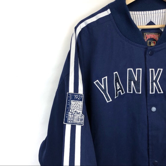 NY Yankees Blue Jacket Cooperstown Collection - Picture 3 of 10